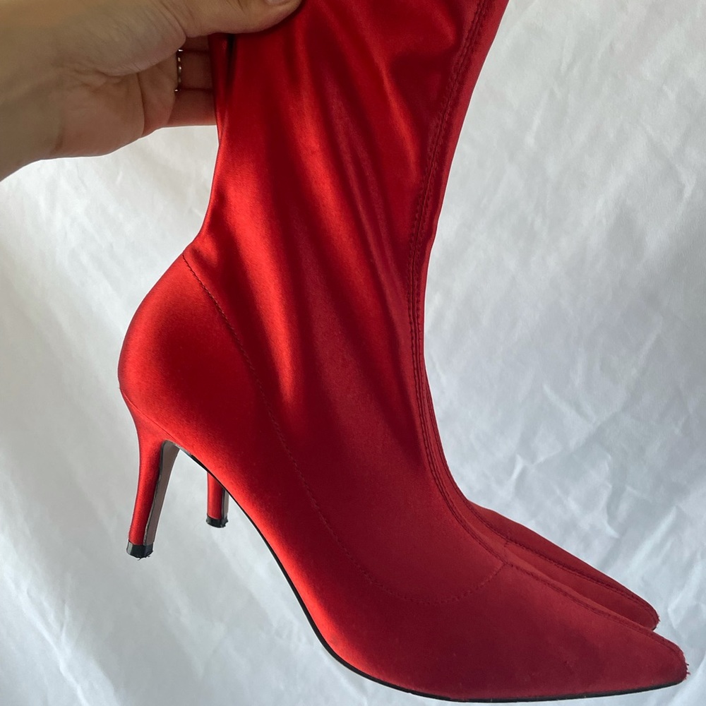 Cardinal red midi boots with kitten heel